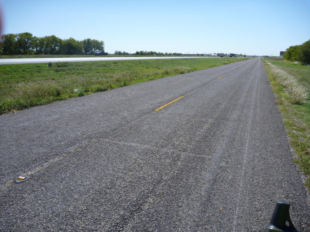 Own own road for the day - old Hwy 90. I-10 to the left. 