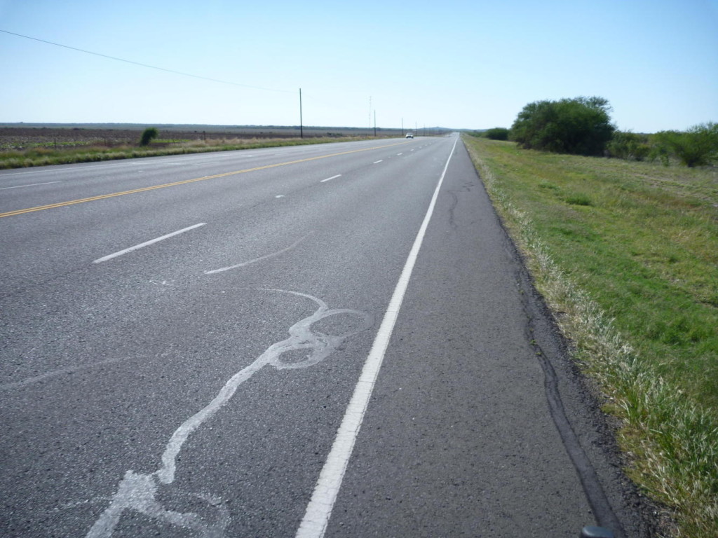 Hwy 90 west from San Antonio to Del Rio - nice road and shoulder. 