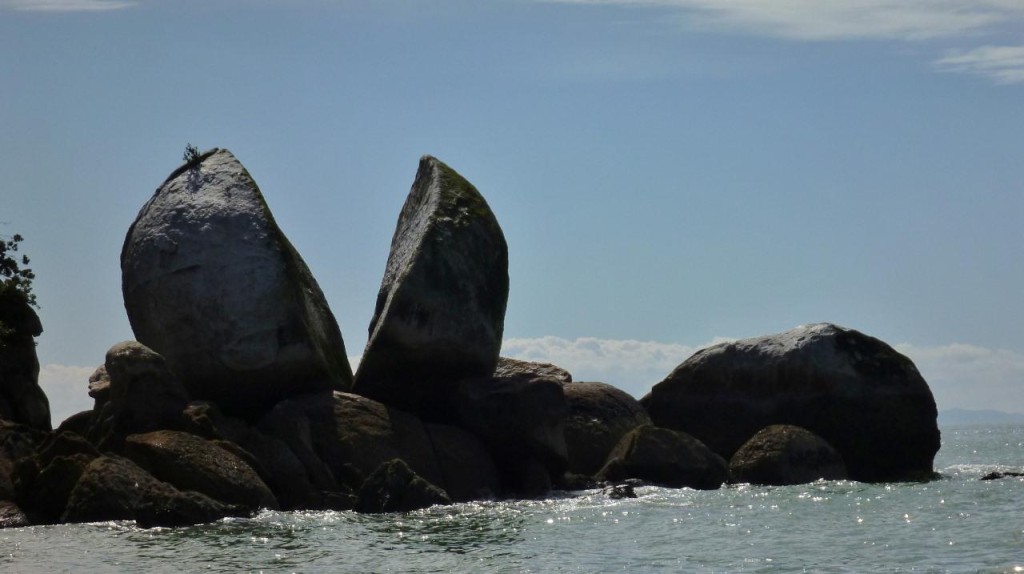 We took a trip up the coast of Abel Tasman on the local water taxi. This is known as the split tomato. 
