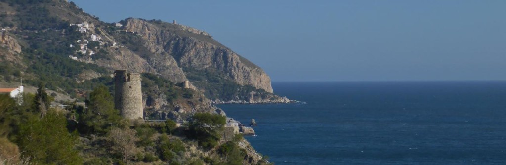 In this picture you can see three of the watch towers. If one saw an enemy ship approach all were alerted. 