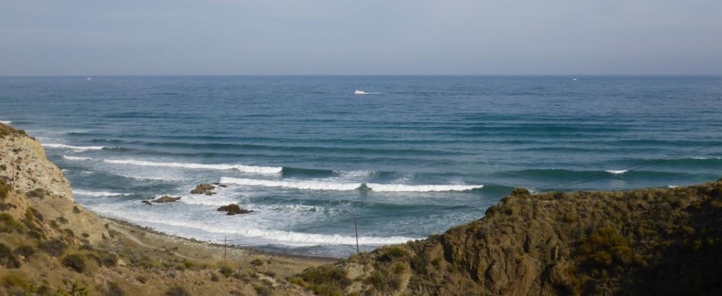 We are really missing our surfboards when we see great lines like this...empty too. 