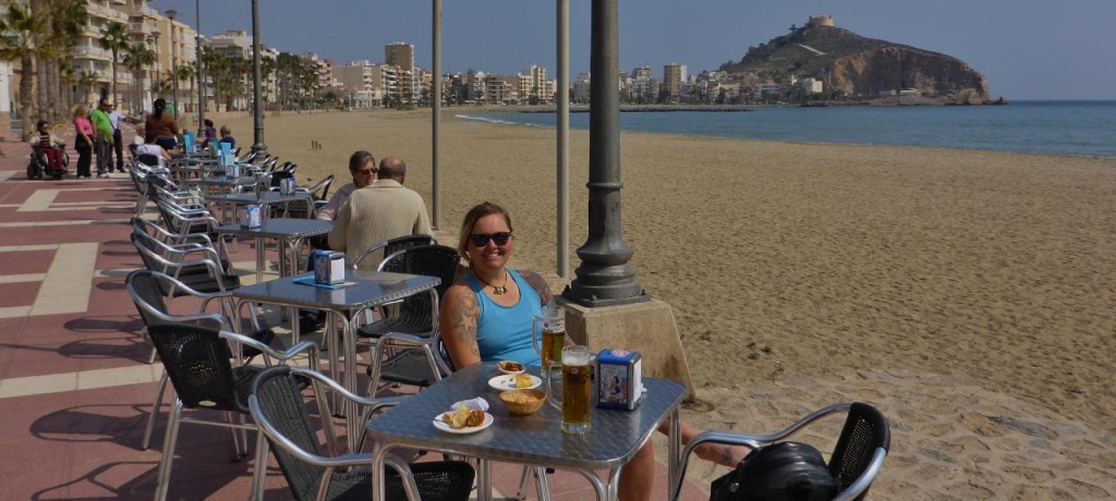 Lunch on the boardwalk in Aguilas. 