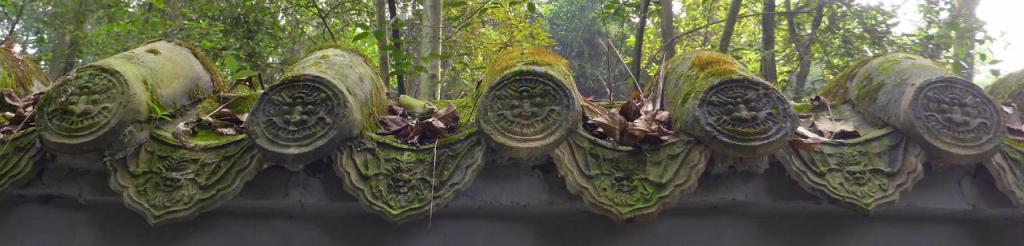 Even the roof tiles were works of art with sculptured ends. 