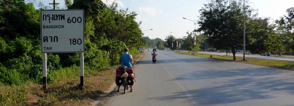 We intend to ride west before Bangkok to explore the canal area. 