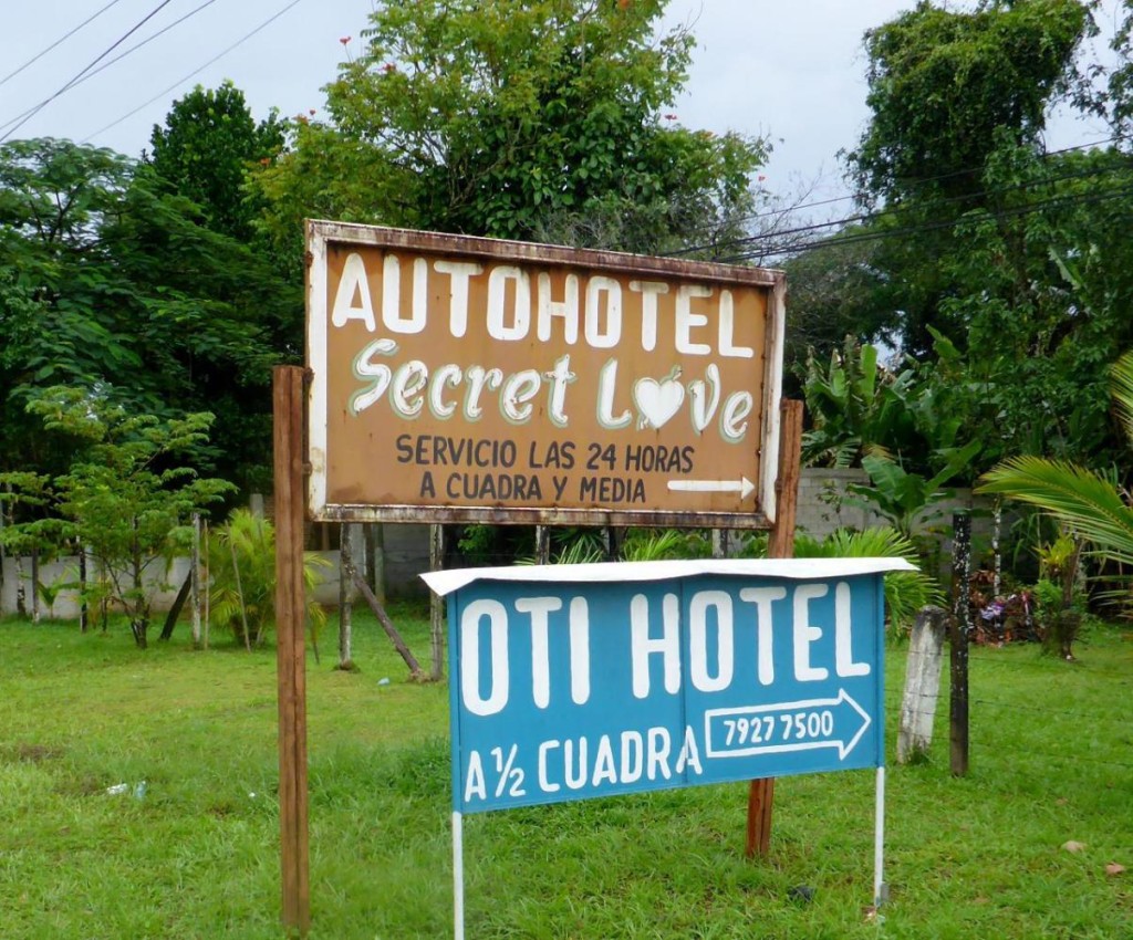 The Autohotels with garages or curtain covered carports are outside of towns in Mexico and Guatemala. 