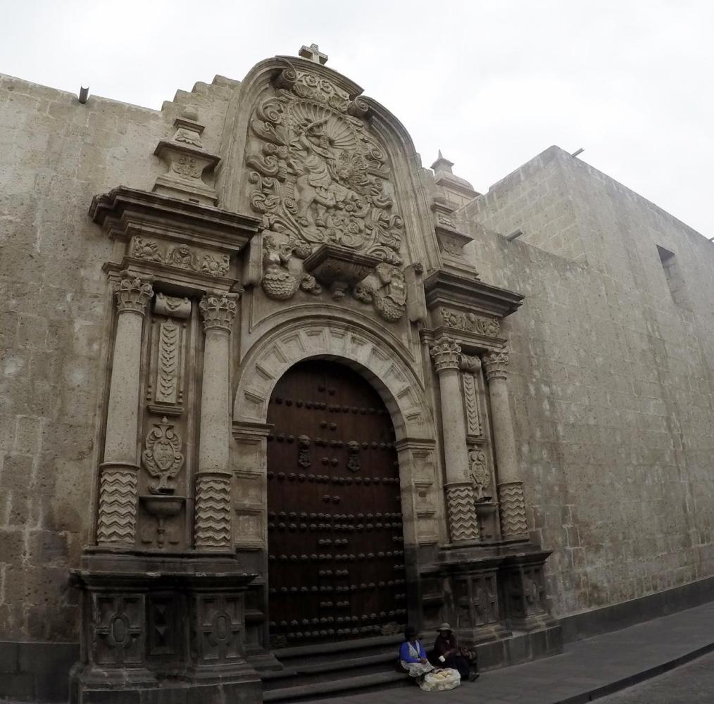 We visited Plaza de Armas, Arequipa on Sunday afternoon. 