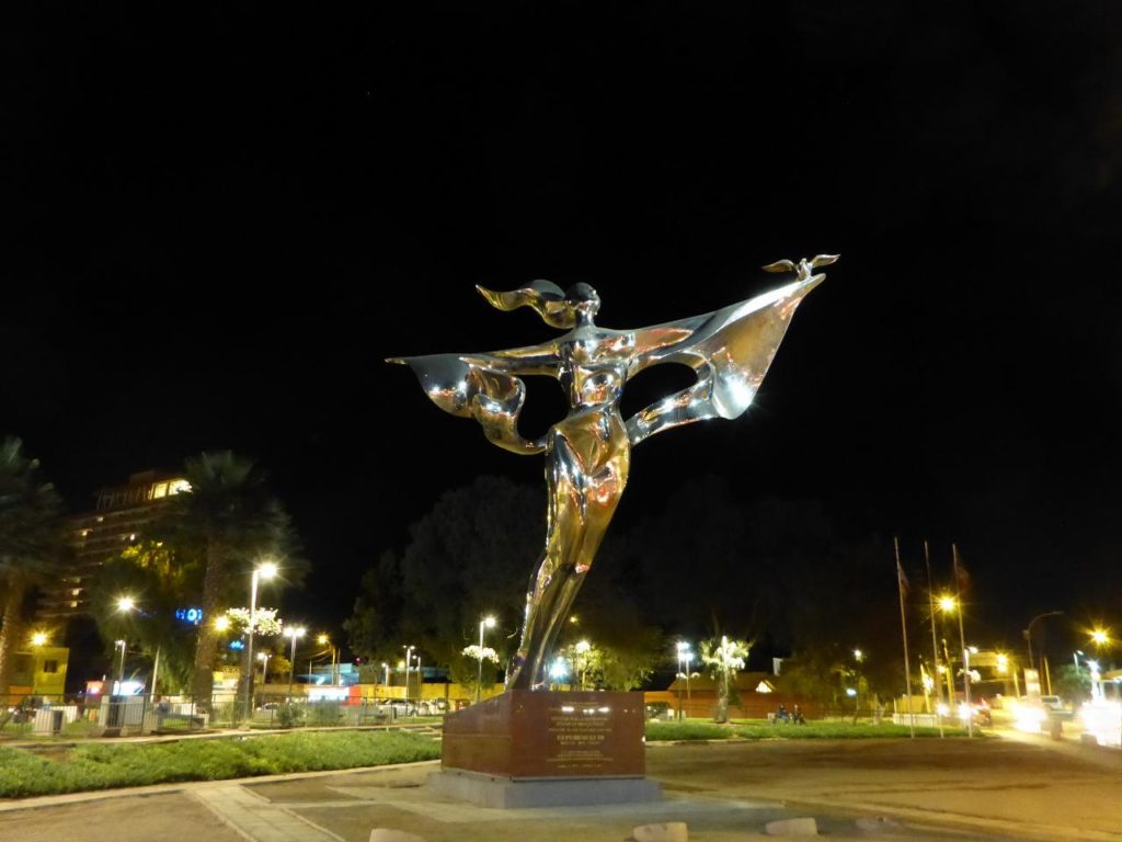 A beautiful night statue. 