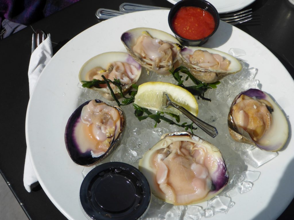 Cherrystone clams.