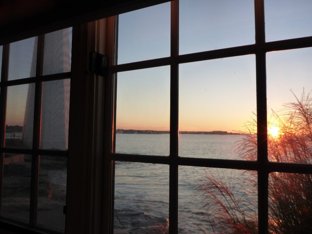 Sunrise from our host, Dick's house on Long Island Sound. That is the New London Harbor Lighthouse in his backyard. The 2nd oldest working lighthouse in the country. Originally built in 1760 and rebuilt in 1810.